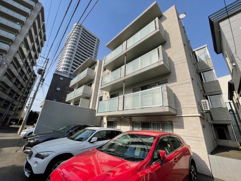 外観写真 Ｉ　ＸＩＩＩ　表参道