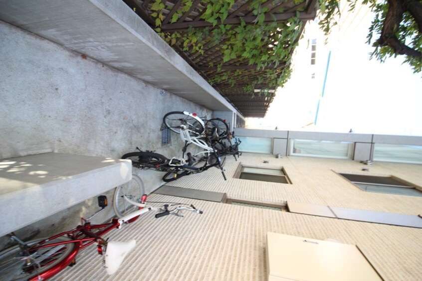 駐輪場 Ｉ　ＸＩＩＩ　表参道