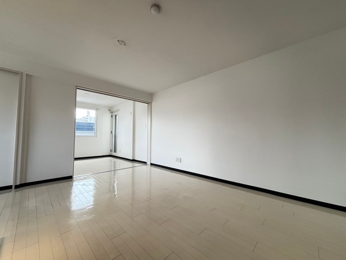 居室 Ｉ　ＸＩＩＩ　表参道