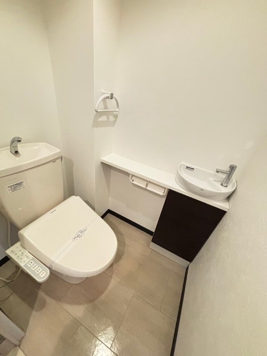 トイレ Ｉ　ＸＩＩＩ　表参道