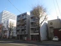 クローバー円山鳥居前