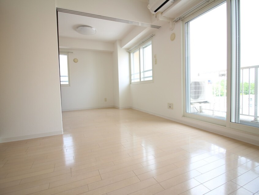 居室 メゾン・ド・ヴィレ桑園