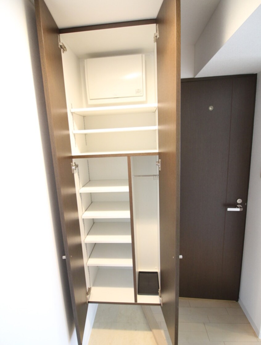 靴箱 メゾン・ド・ヴィレ桑園