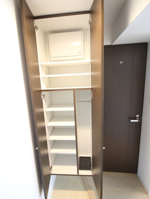 靴箱 メゾン・ド・ヴィレ桑園