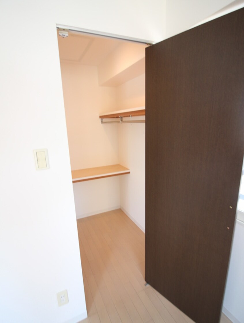 収納 メゾン・ド・ヴィレ桑園