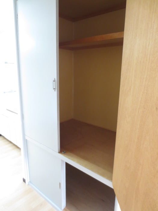 収納 ラ・フォ－レ１９　１号館