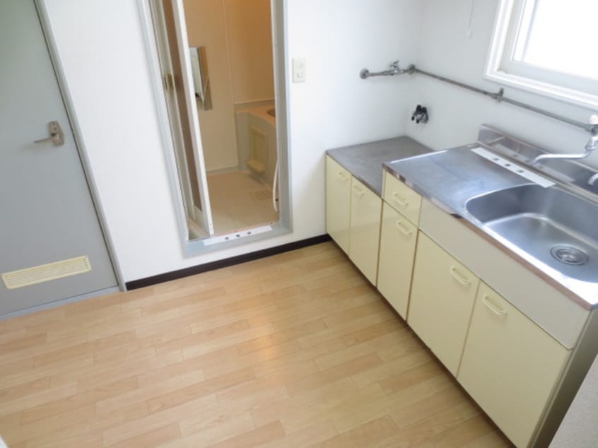 キッチン ラ・フォ－レ１９　１号館