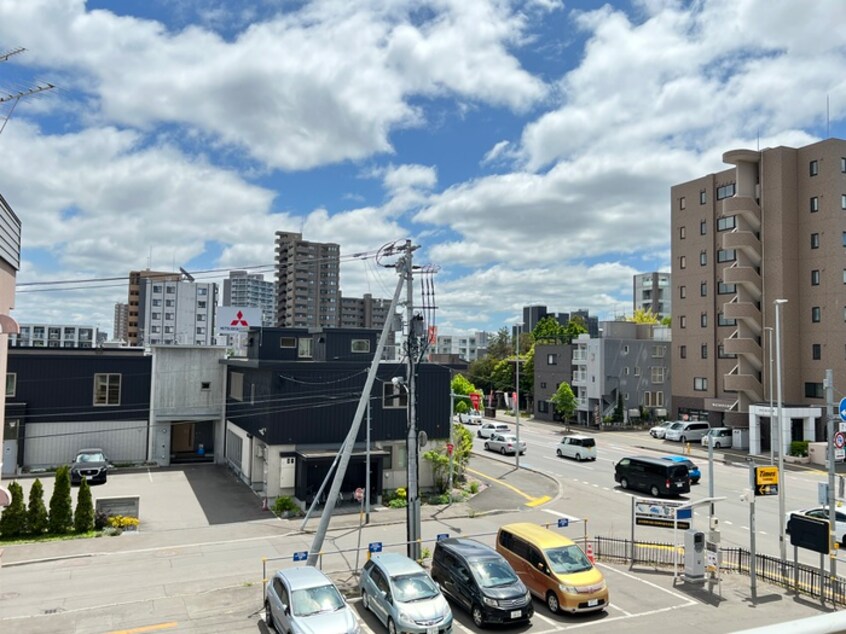 室内からの展望 ｻﾝﾌｼﾞﾜﾋﾞﾙ