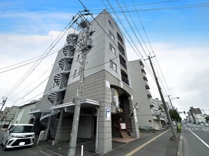 マンションドゥプリエ