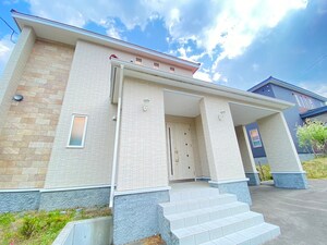 宮の森1条15丁目貸家