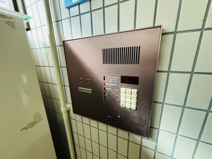 エントランス部分 シティハイム1