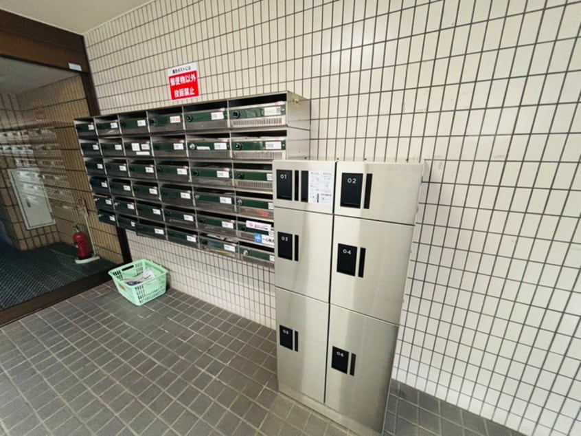 エントランス部分 シティハイム1