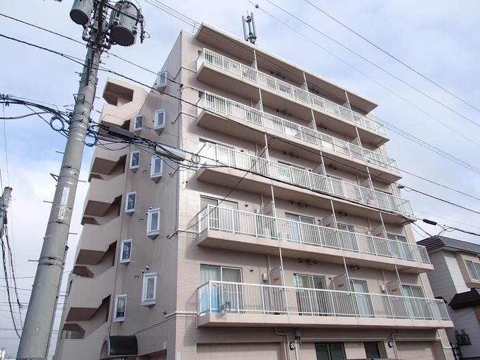 外観写真 Ｐｒｅ　Ｄｏｎｉａ中の島