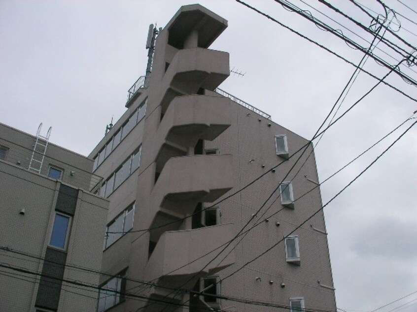 外観写真 Ｐｒｅ　Ｄｏｎｉａ中の島