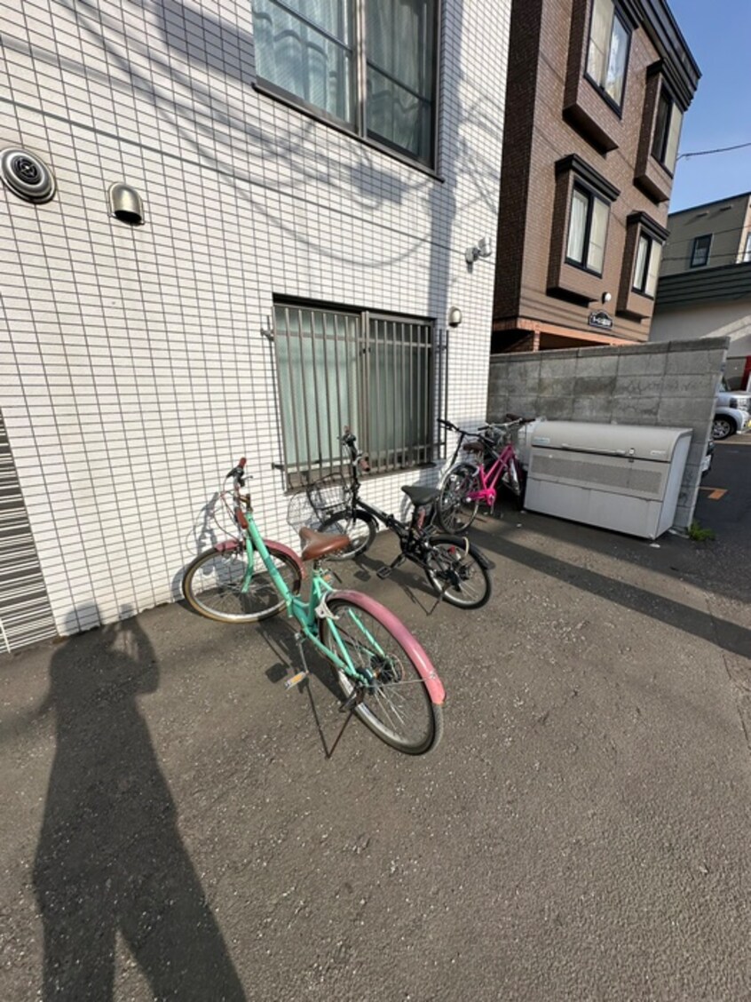 駐輪場 Sapporo house