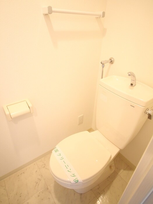 トイレ ESTOR　MISONO　EAST