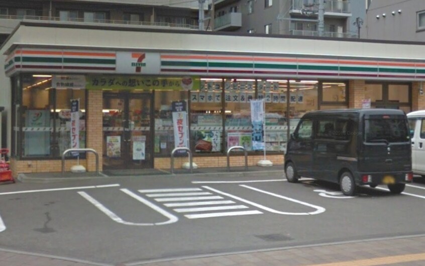 セブンイレブン(コンビニ)まで230m プラチナレジデンス円山公園