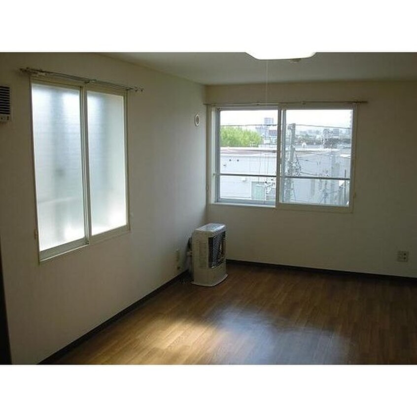 居室 グランメ－ル平和通Ⅴ