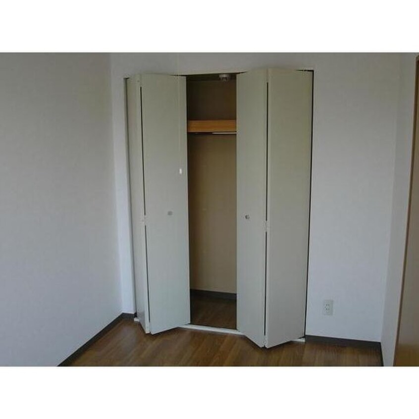 収納 グランメ－ル平和通Ⅴ