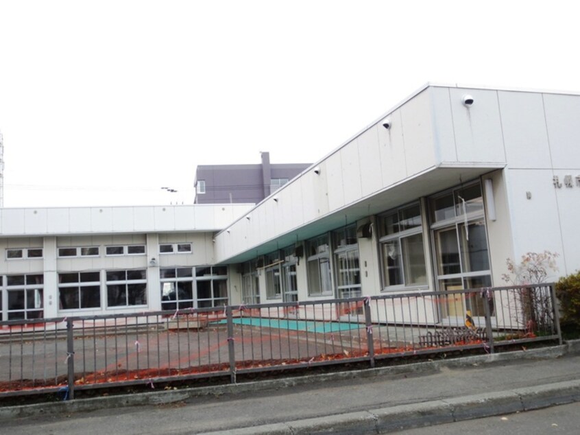 美園保育園(幼稚園/保育園)まで500m ル・ファール月寒公園