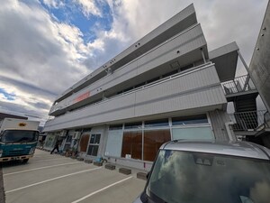 リ－ブル山の手通