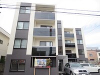 グランエイト西麻生