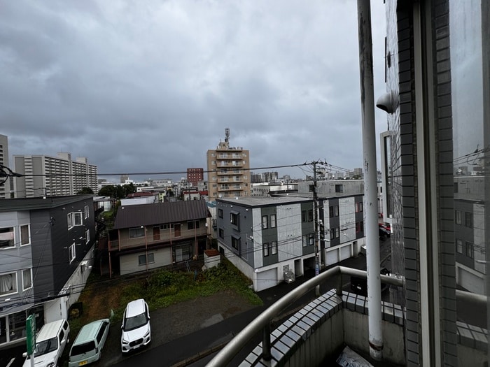 室内からの展望 パ－ルコ－ト光星１０