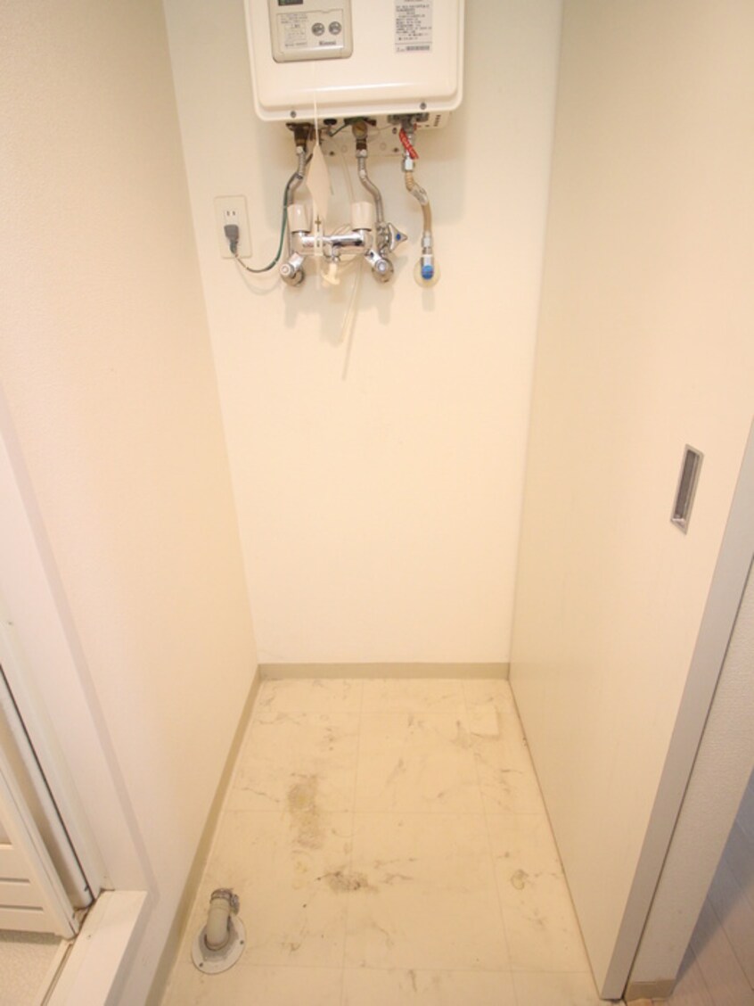 洗濯機置場 ａｌｂａ  ｍｅｗ