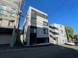 メニーズコート南郷13st