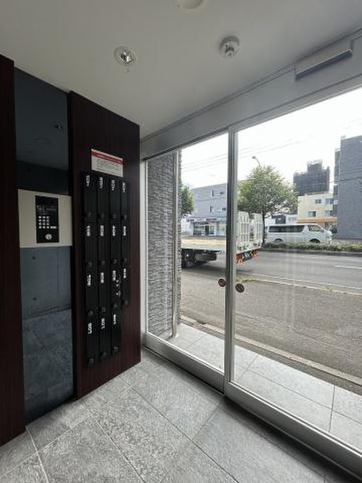 エントランス部分 グランムーン宮の沢