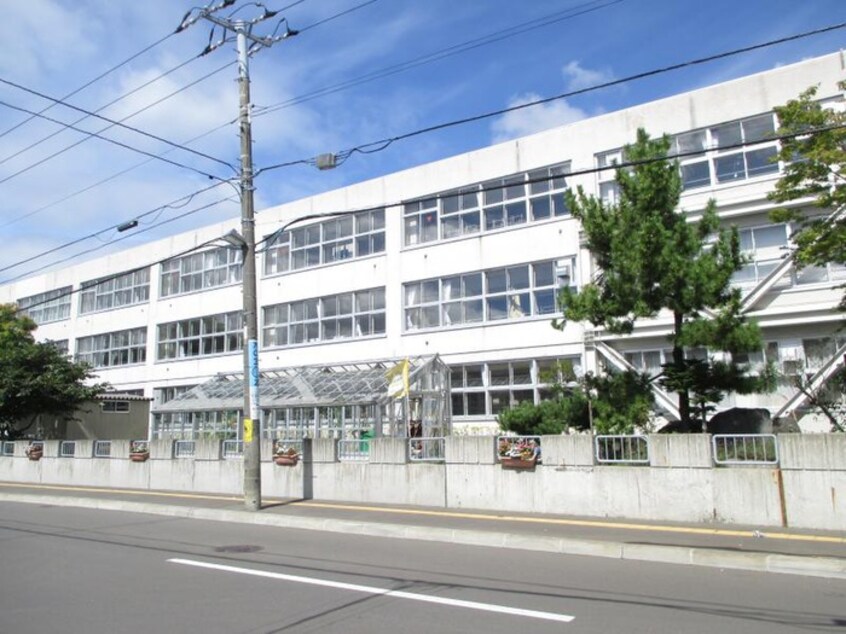 札幌市立明園小学校(小学校)まで950m シャトルＴＨ２０