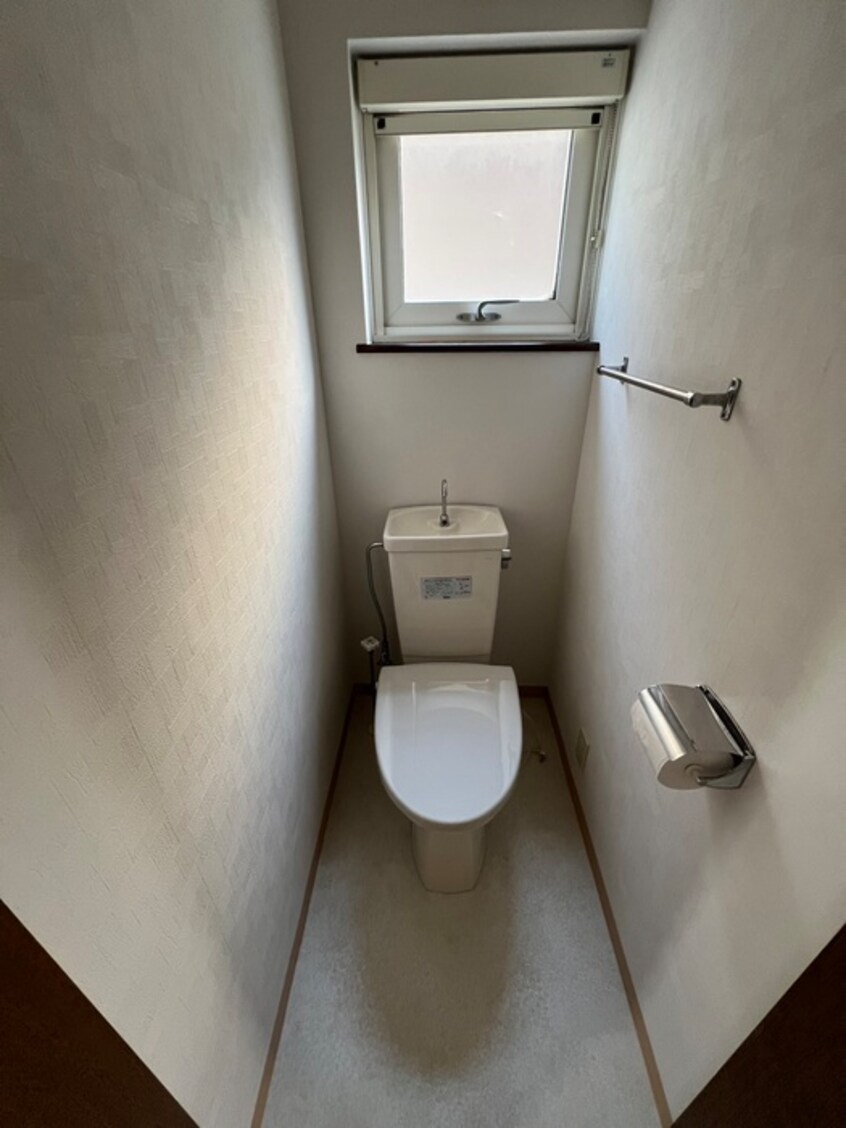 トイレ マンションヴィラ－ド泉