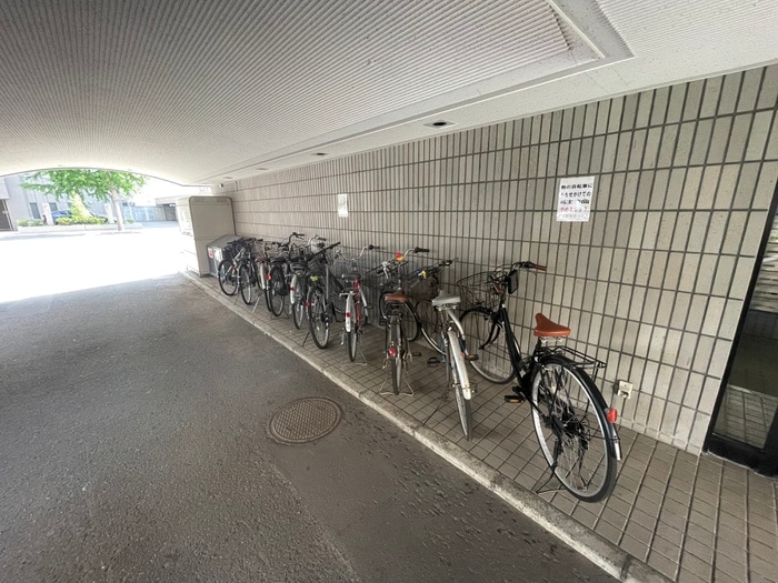 駐輪場 ベストＬ表参道