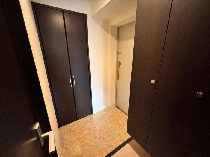 玄関 ゾネ医大キャンパス前