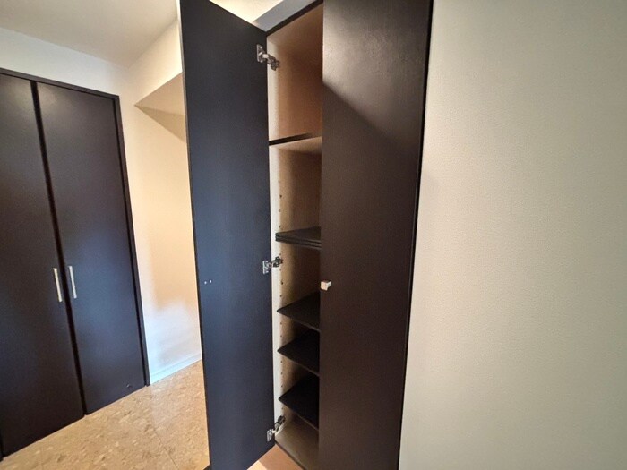 靴箱 ゾネ医大キャンパス前