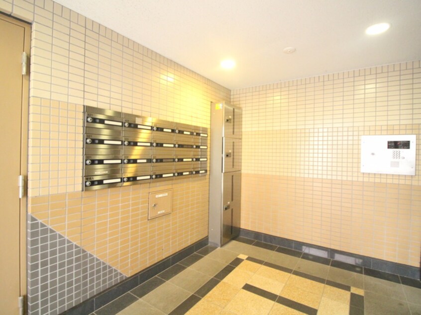 エントランス部分 クラ－ジュ豊平公園Ⅱ