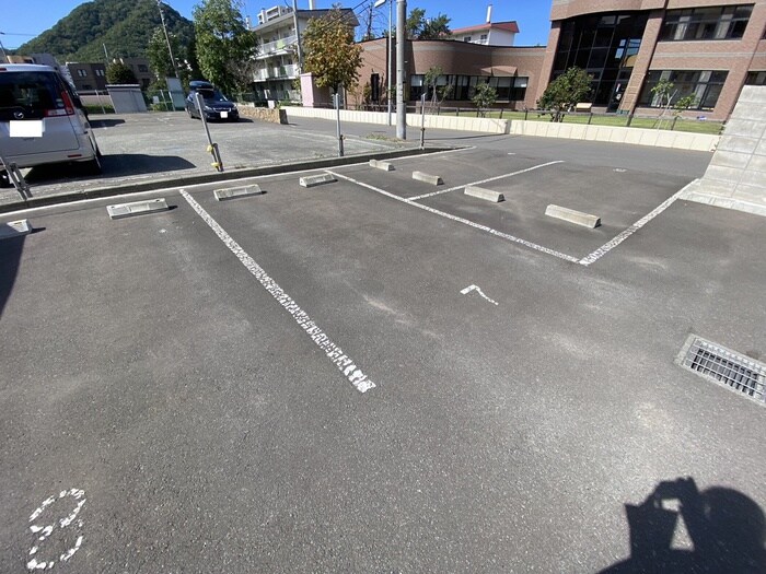 駐車場 クラリス南９条