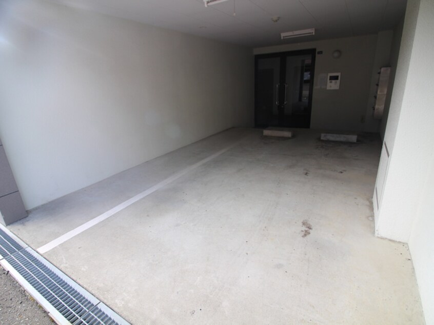 駐車場 ア－クコ－ト福住