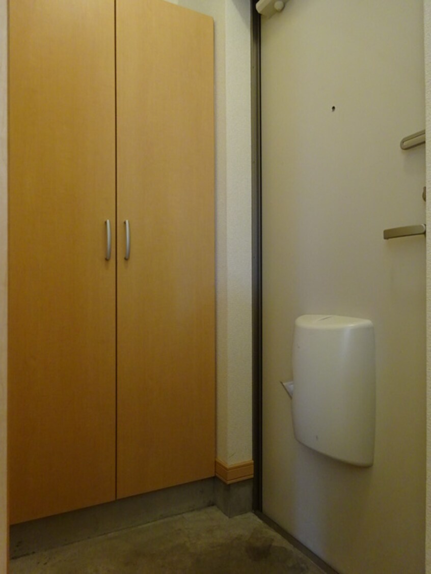 玄関 ア－クコ－ト福住