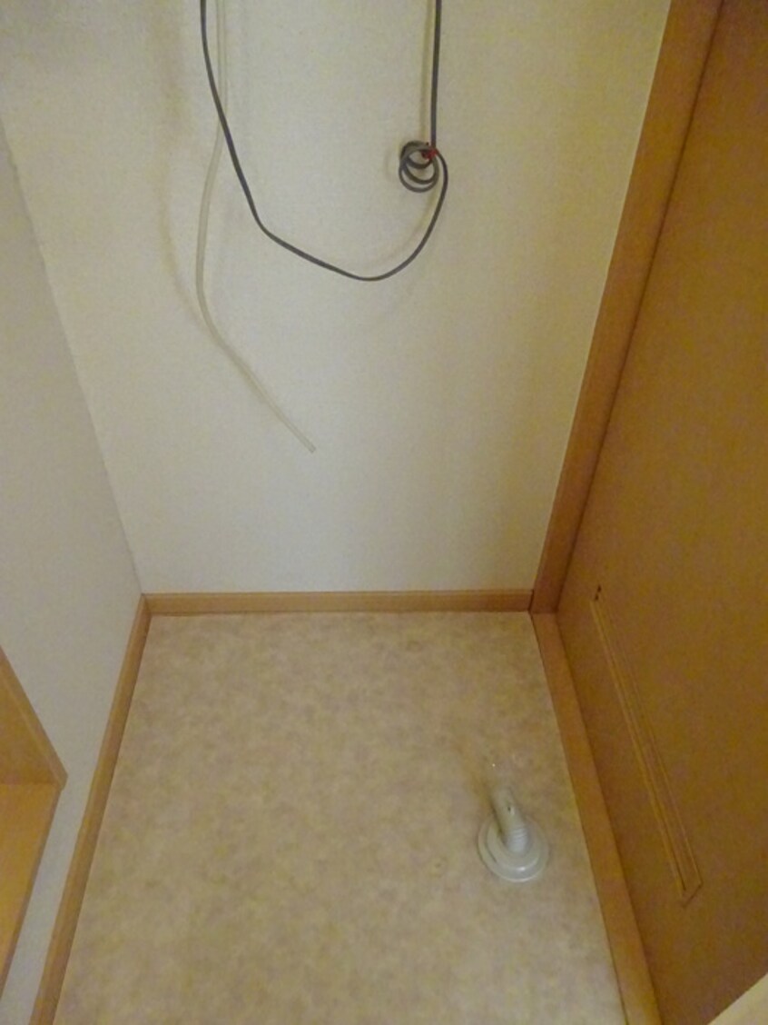 洗濯機置場 ア－クコ－ト福住