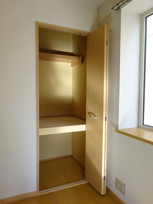 収納 ア－クコ－ト福住