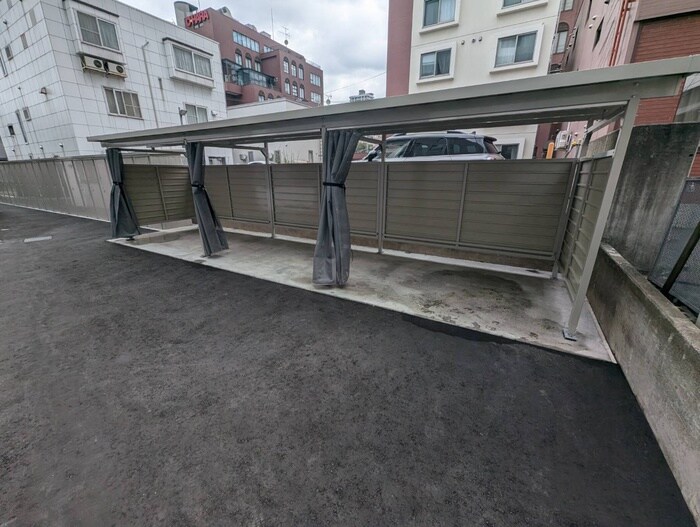 駐輪場 Mesig Green