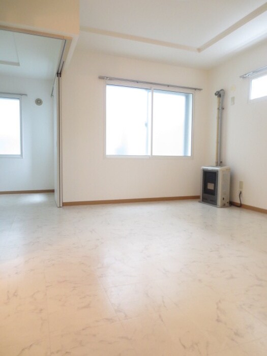 居室 メゾンブレイニ－