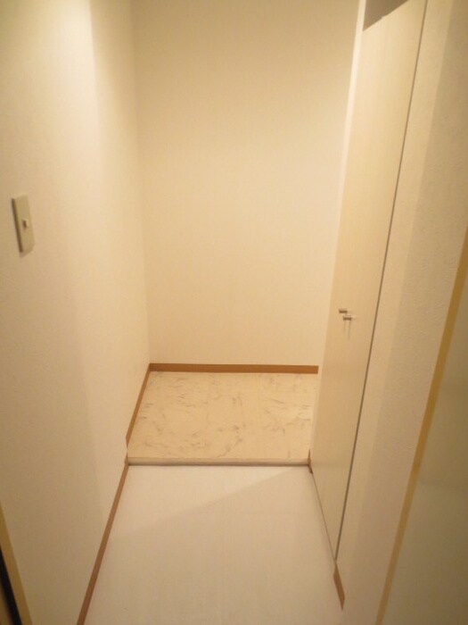 玄関 メゾンブレイニ－