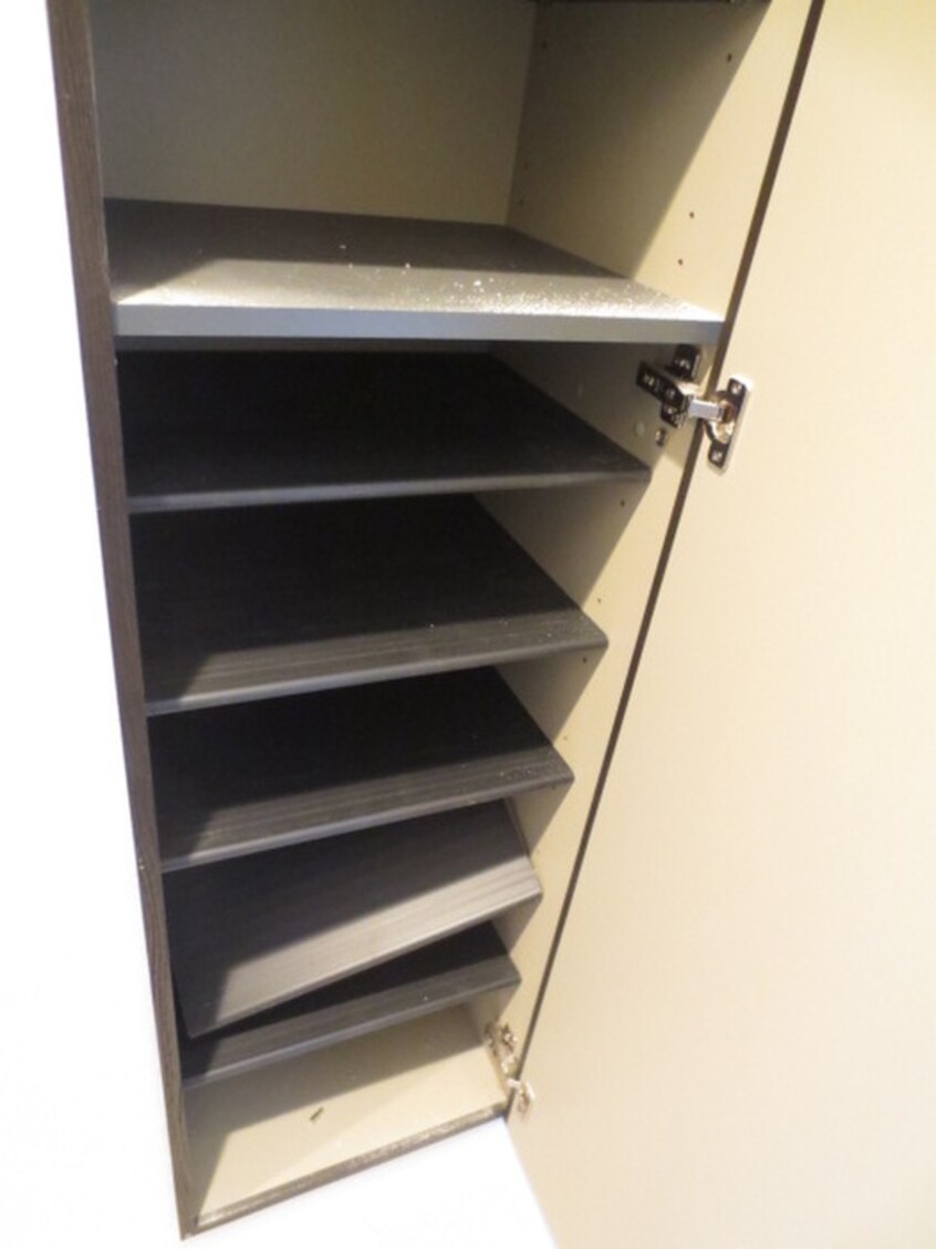 靴箱 Ｌａ・Ｌｕｃｅ　ラ・ル－チェ