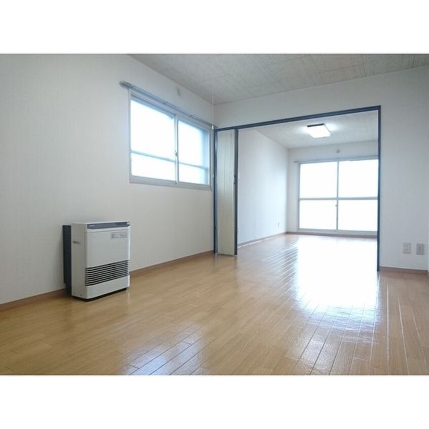 居室 カサデ南郷