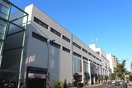 マルヤマクラス(ショッピングセンター/アウトレットモール)まで150m サンタの館裏参道