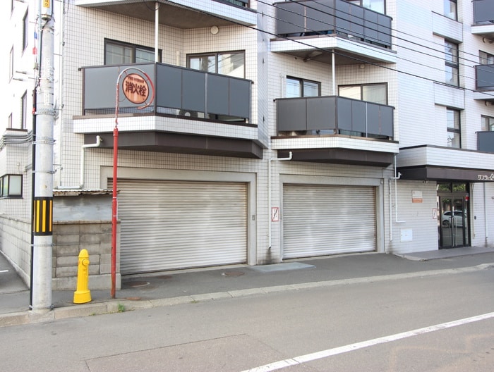駐車場 ｻﾌﾞｳｪｲ24