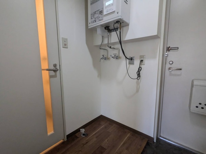 洗濯機置場 ｻﾌﾞｳｪｲ24