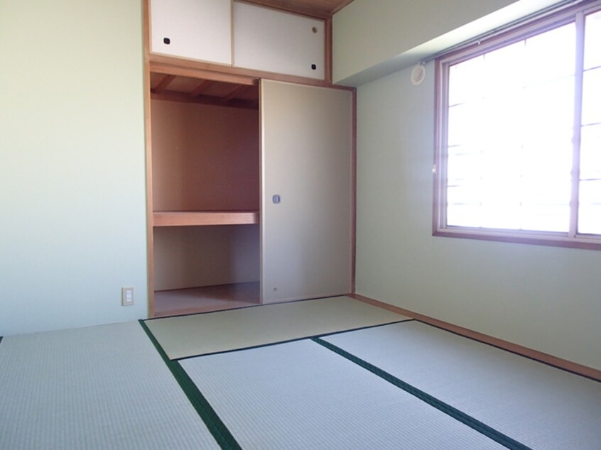 居室 東山グランドハイツ